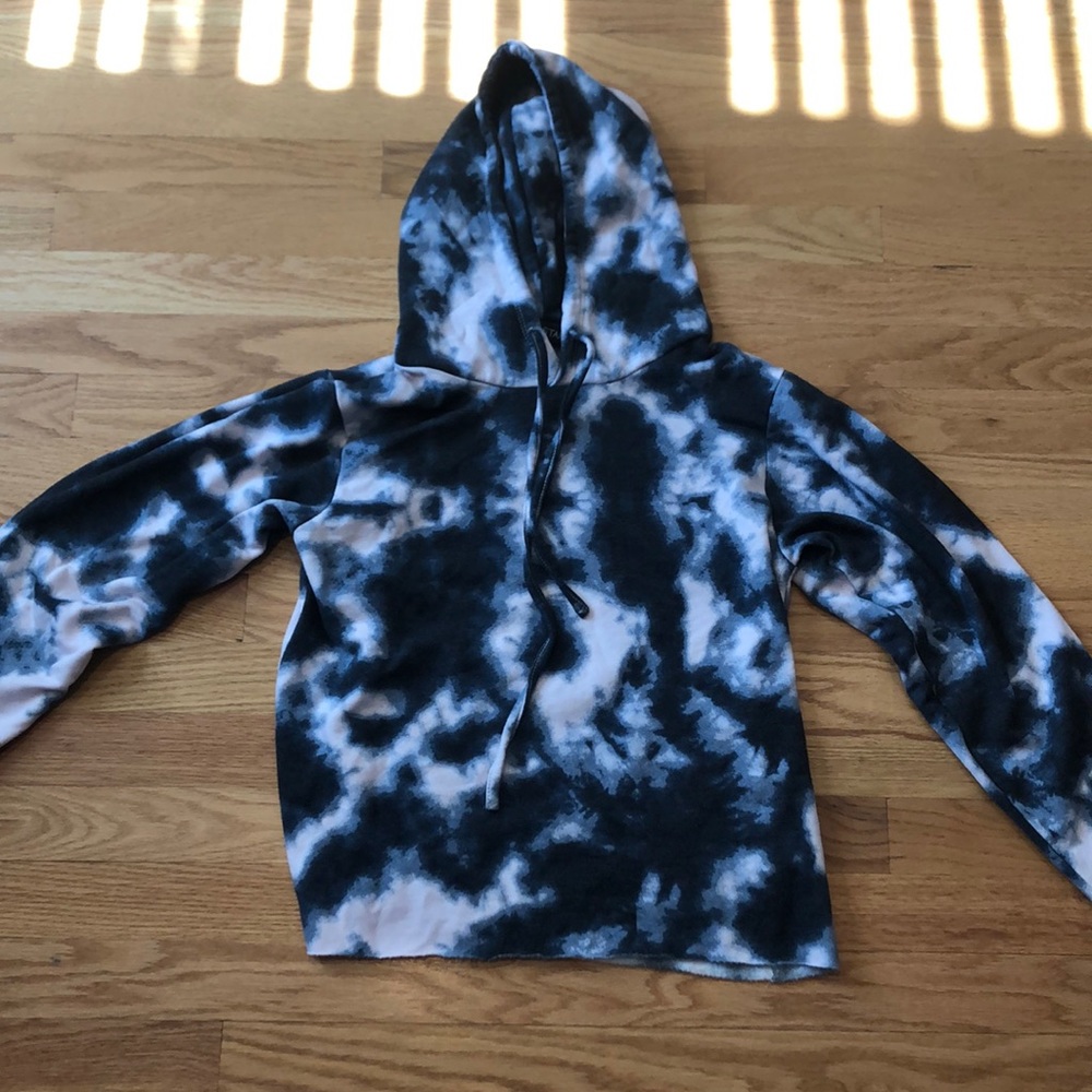 Tie Dye Cropped Hoodie